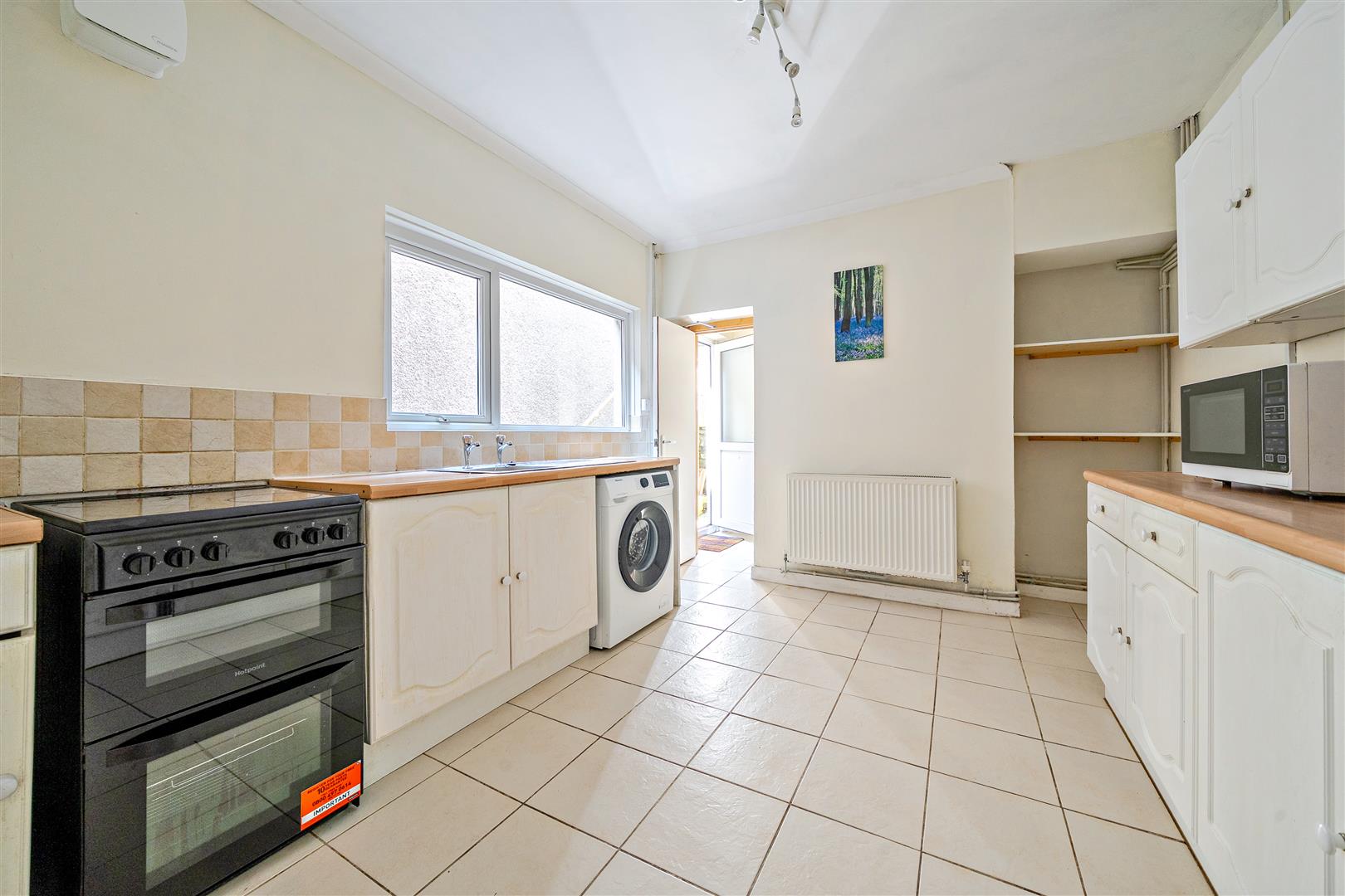 Kinley Street, St. Thomas, Swansea, SA1 8HE